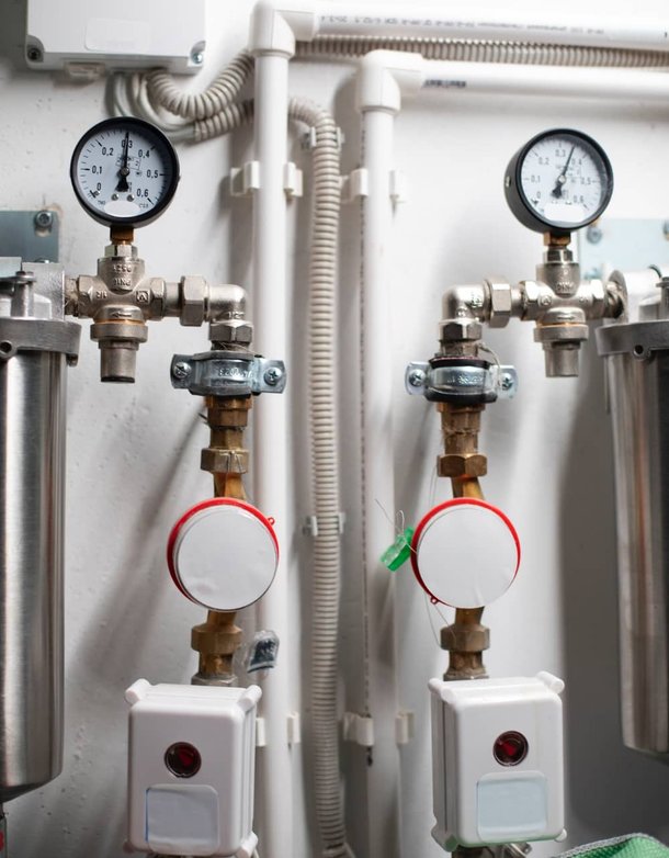 Emergency plumbing repair by licensed plumber